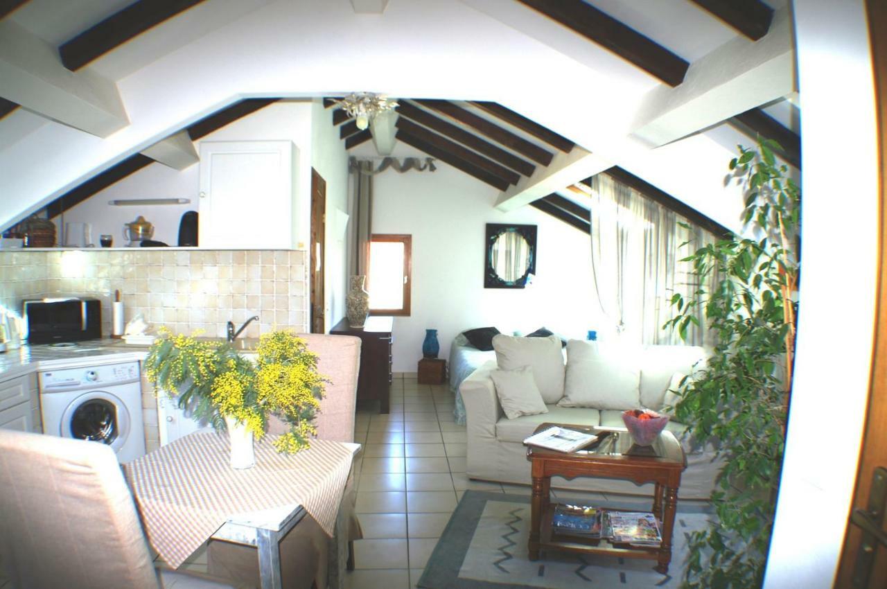 Studio Le Petit Nid D'Amour Meuble Tourisme 3 Etoiles Poggio Santa-Lucia-di-Tallano Eksteriør bilde